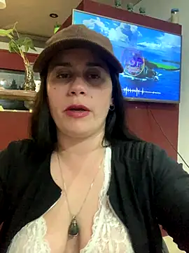 Snapshot of Amarteverdaderamente chatting on 10-12-25, 02:54 Amarteverdaderamente online show from 10-12-25, 02:54
