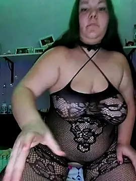 Snapshot of Flora66666 chatting on 11-22-25, 01:37 Flora66666 online show from 11-22-25, 01:37