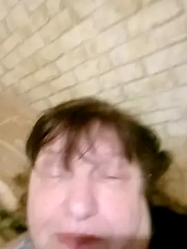 Apeesynka55211 online show from 12-18-25, 07:31