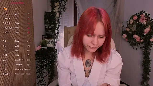 Snapshot of kitten_murray_ chatting on 10-07-25, 05:26 kitten murray online show from 10-07-25, 05:26