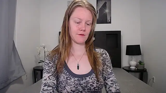 Snapshot of naughtyfox89 chatting on 02-14-26, 01:02 naughtyfox89 online show from 02-14-26, 01:02