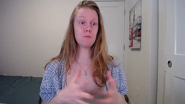 Snapshot of naughtyfox89 chatting on 03-19-26, 03:43 naughtyfox89 online show from 03-19-26, 03:43