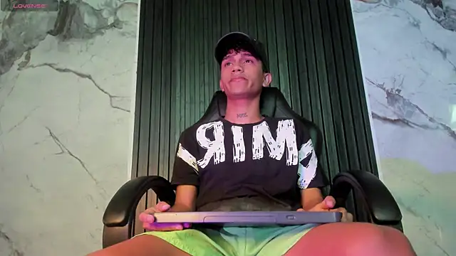 milo crave online show from 10-01-25, 12:44