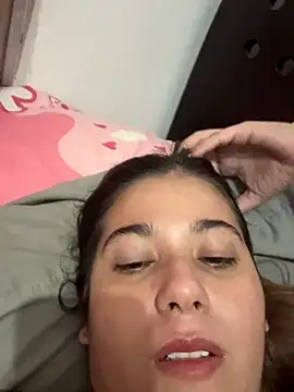 Snapshot of violeticafox chatting on 12-19-25, 05:14 violeticafox online show from 12-19-25, 05:14