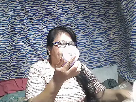 joy cute online show from 10-19-25, 12:55