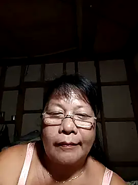 Snapshot of joy_cute chatting on 04-20-26, 01:14 joy cute online show from 04-20-26, 01:14