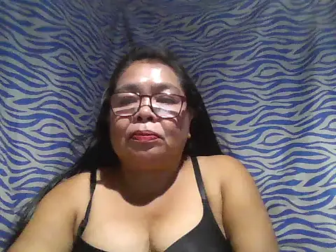 cris tita online show from 06-10-26, 01:54