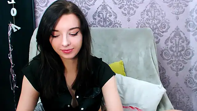 DominantLuna online show from 12-16-25, 08:47