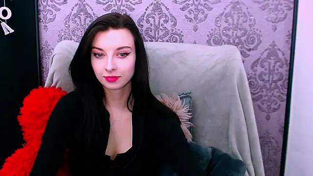 DominantLuna online show from 03-17-26, 08:23