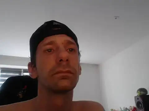 LoyalDoggie online show from 07-17-26, 03:29