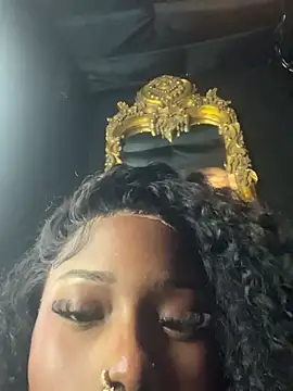 Snapshot of StarElexis chatting on 02-16-26, 02:18 StarElexis online show from 02-16-26, 02:18