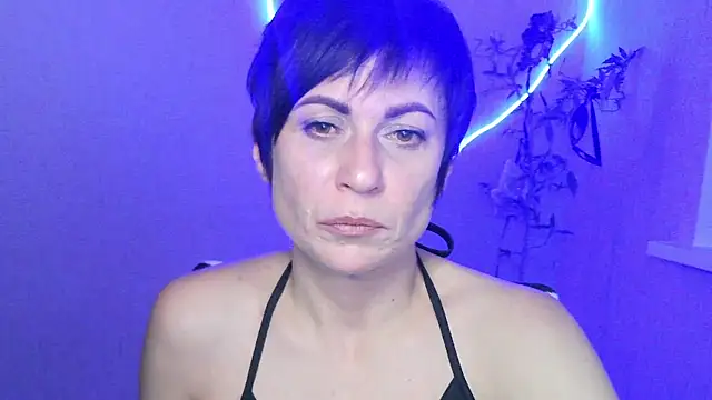 Ashley Brookss online show from 11-07-25, 09:59