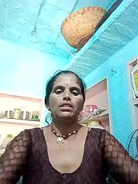 Snapshot of Mohni_cute chatting on 10-08-25, 06:22 Mohni cute online show from 10-08-25, 06:22