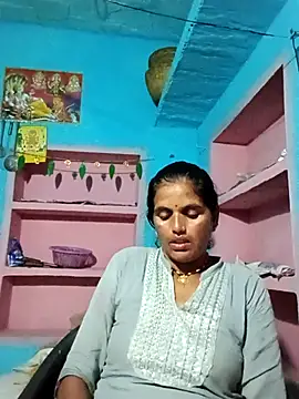 Mohni cute online show from 10-27-25, 12:53