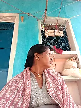 Mohni cute online show from 12-15-25, 08:29