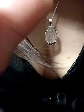 Snapshot of ZingCii chatting on 10-29-25, 05:53 ZingCii online show from 10-29-25, 05:53