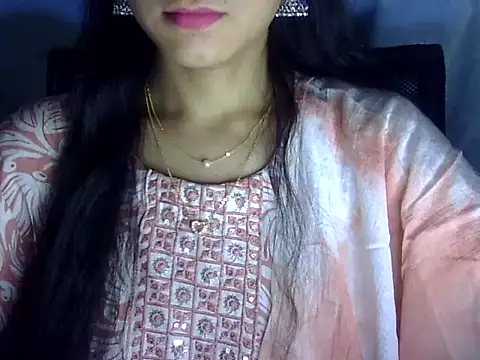 Snapshot of Shazi_1 chatting on 05-20-26, 03:40 Shazi 1 online show from 05-20-26, 03:40