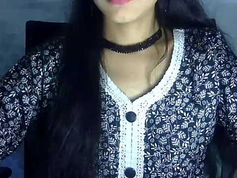 Snapshot of Shazi_1 chatting on 05-25-26, 02:34 Shazi 1 online show from 05-25-26, 02:34