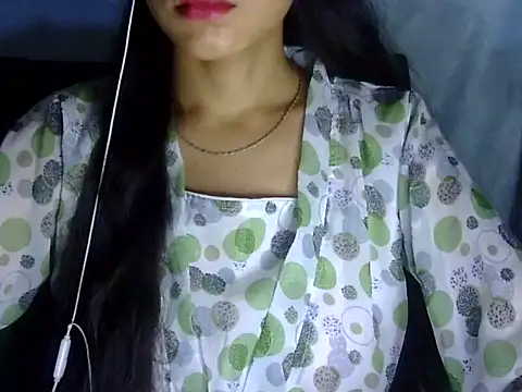 Snapshot of Shazi_1 chatting on 06-04-26, 05:13 Shazi 1 online show from 06-04-26, 05:13