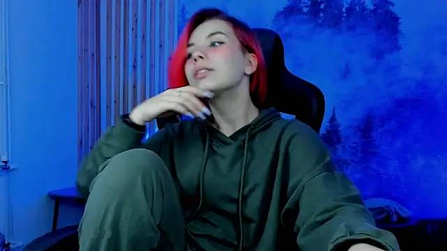 MarcelineChi online show from 11-13-25, 05:06