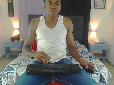Snapshot of Stanley_Black chatting on 10-14-25, 03:02 Stanley Black online show from 10-14-25, 03:02
