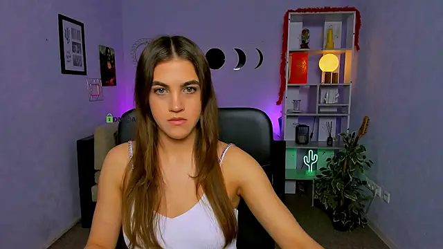 Snapshot of lina_fox12 chatting on 03-24-26, 01:38 lina fox12 online show from 03-24-26, 01:38