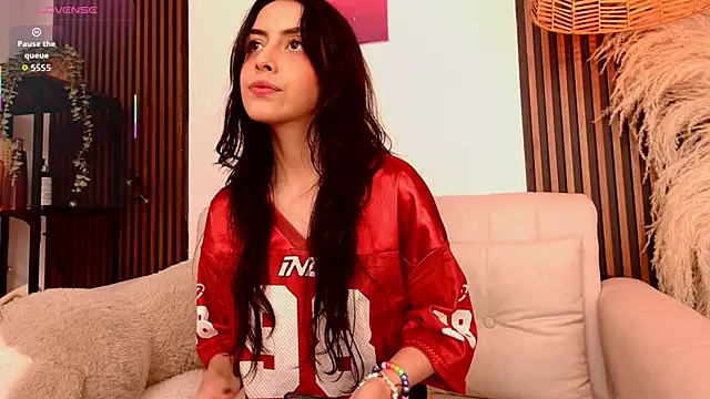 Snapshot of Dahlia_vexx chatting on 10-16-25, 07:48 Dahlia vexx online show from 10-16-25, 07:48