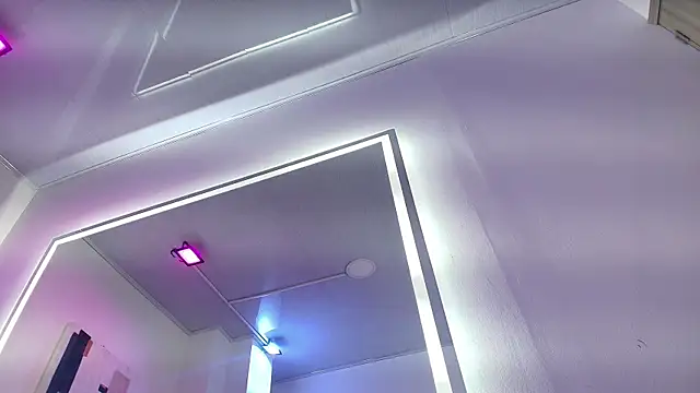 Gabriela milani online show from 11-24-25, 07:13