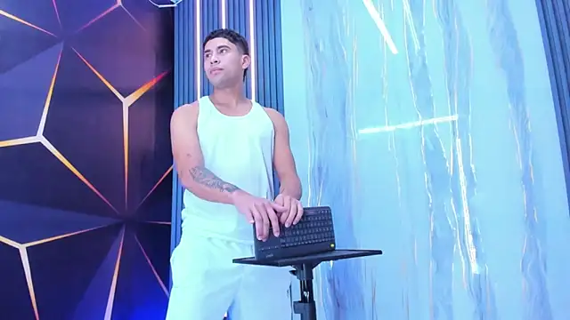 The Boy King online show from 12-13-25, 07:53