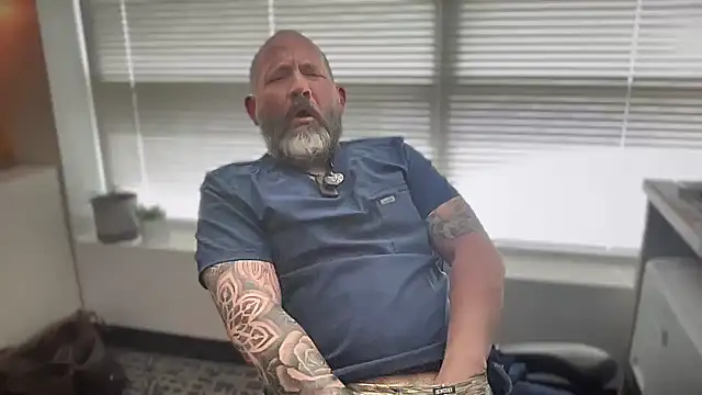 fuckadilf online show from 04-24-26, 07:27