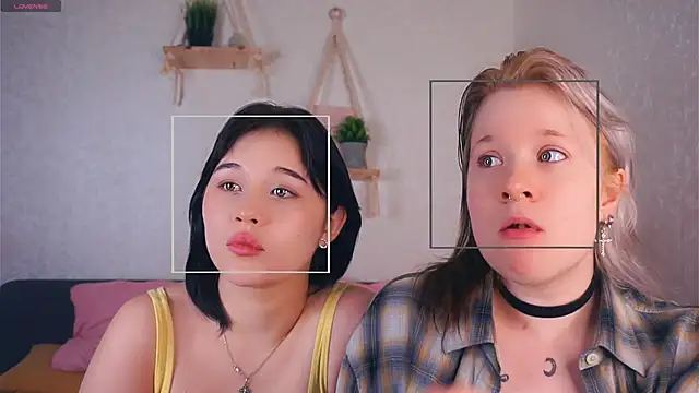 EviaVanveen online show from 12-02-25, 07:36