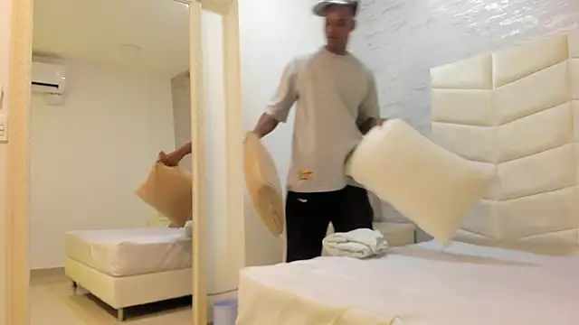 Snapshot of jax_black chatting on 12-02-25, 06:47 jax black online show from 12-02-25, 06:47