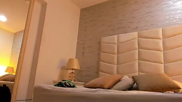 Snapshot of jax_black chatting on 12-18-25, 07:31 jax black online show from 12-18-25, 07:31