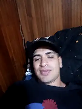 Snapshot of daniandr119 chatting on 11-02-25, 03:20 daniandr119 online show from 11-02-25, 03:20