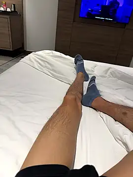 Snapshot of HenryLee1983-cums chatting on 01-09-26, 05:04 HenryLee1983-cums online show from 01-09-26, 05:04