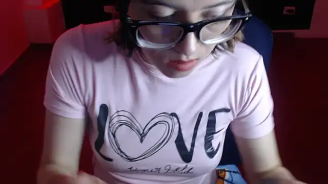 cristal hills 19 online show from 02-13-26, 05:31