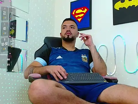 Snapshot of mathewv_ chatting on 12-04-25, 05:50 mathewv online show from 12-04-25, 05:50