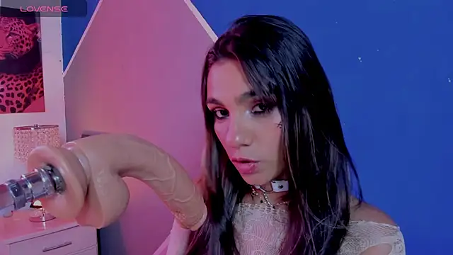 Snapshot of susi_hot13 chatting on 10-14-25, 08:53 susi hot13 online show from 10-14-25, 08:53