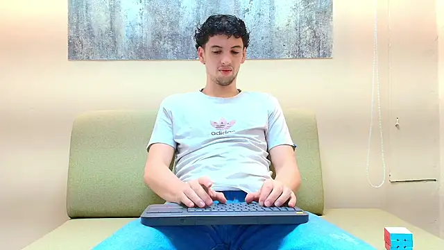 ISRAEL GRAY online show from 10-09-25, 12:14