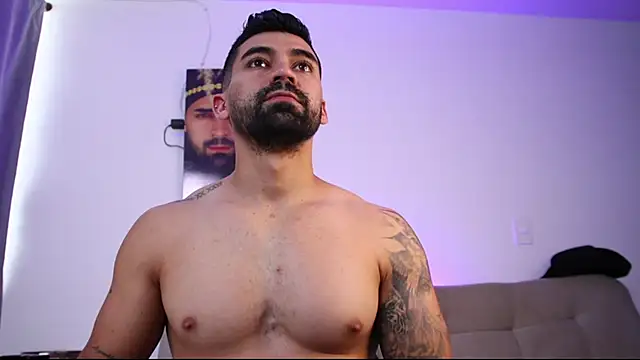 Snapshot of SOY_MIKE chatting on 02-15-26, 04:03 SOY MIKE online show from 02-15-26, 04:03