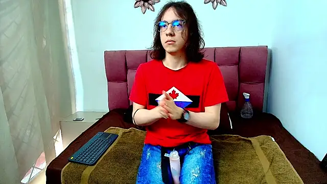 Snapshot of SnowyX_ chatting on 10-11-25, 12:47 SnowyX online show from 10-11-25, 12:47
