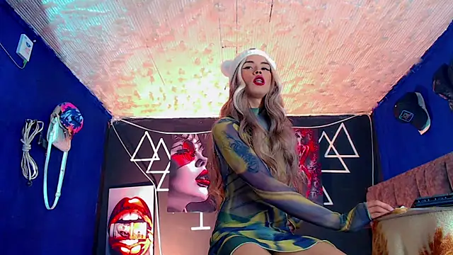 Fersexy Dolls online show from 11-22-25, 06:12