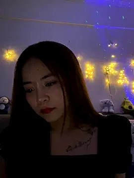 Snapshot of jun-xinh09 chatting on 09-30-25, 03:44 jun-xinh09 online show from 09-30-25, 03:44