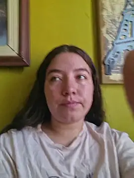 annyaparis online show from 11-23-25, 08:30