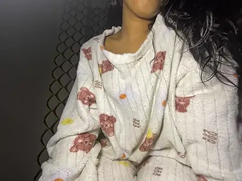 Snapshot of dubyzubygirl chatting on 02-13-26, 08:05 dubyzubygirl online show from 02-13-26, 08:05