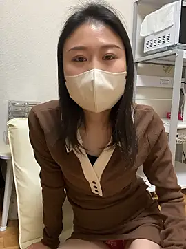 Snapshot of mia2_jp chatting on 01-08-26, 10:28 mia2 jp online show from 01-08-26, 10:28