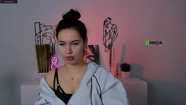 vivy star1 online show from 10-19-25, 08:59