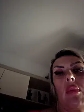 KirraWhite online show from 10-30-25, 04:14