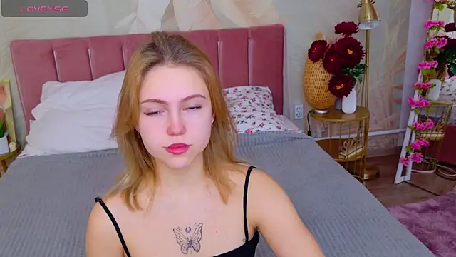 Stellahaart online show from 11-26-25, 07:20