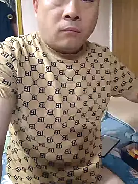 Snapshot of han515319 chatting on 02-24-26, 12:03 han515319 online show from 02-24-26, 12:03